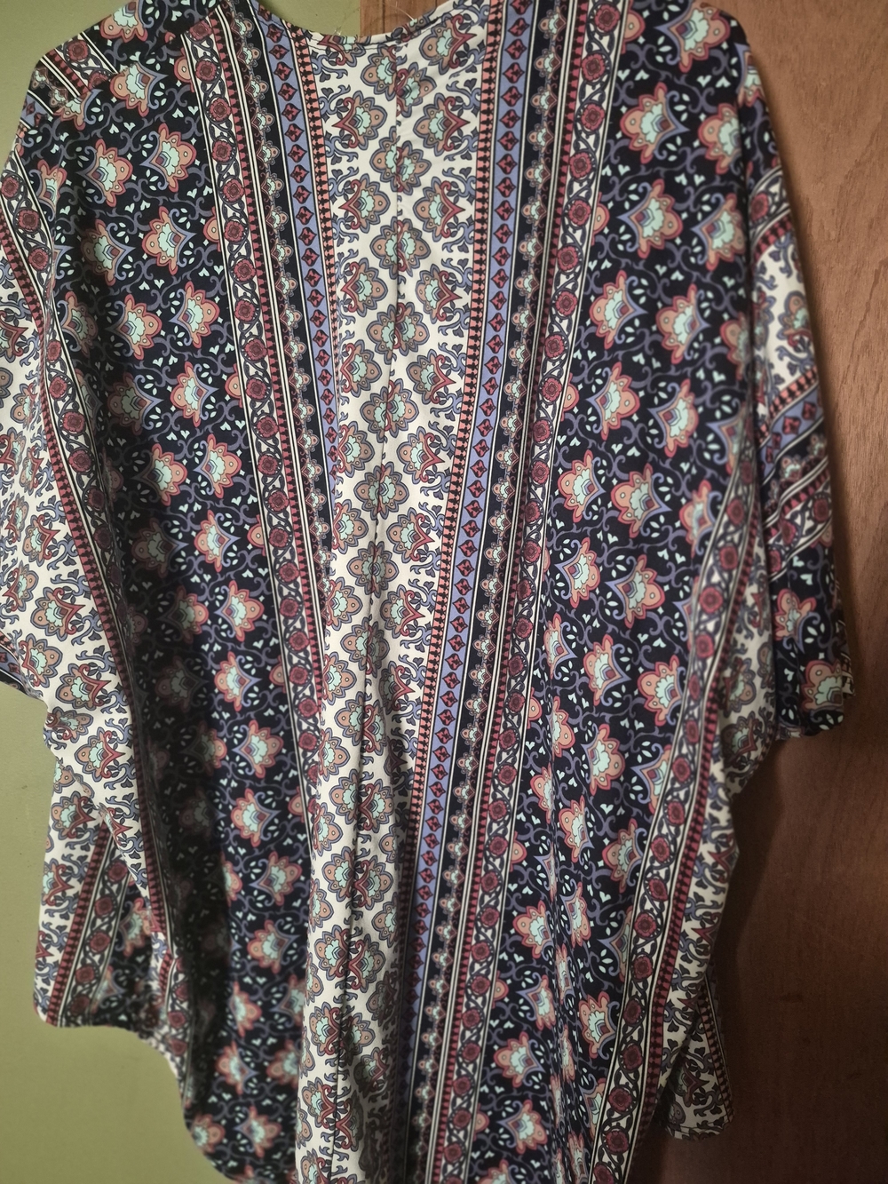 D'SCREET Paisley Open Front Kimono in Purple, Red, Blue & White Size XL Like New